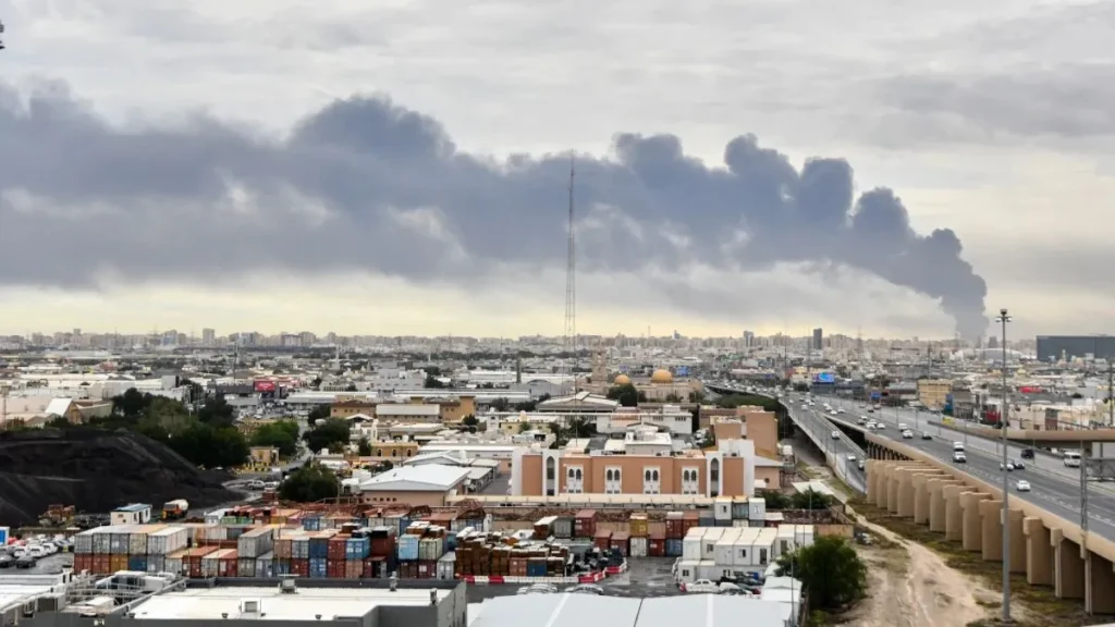 iran-strikes-on-kuwait-1775802899