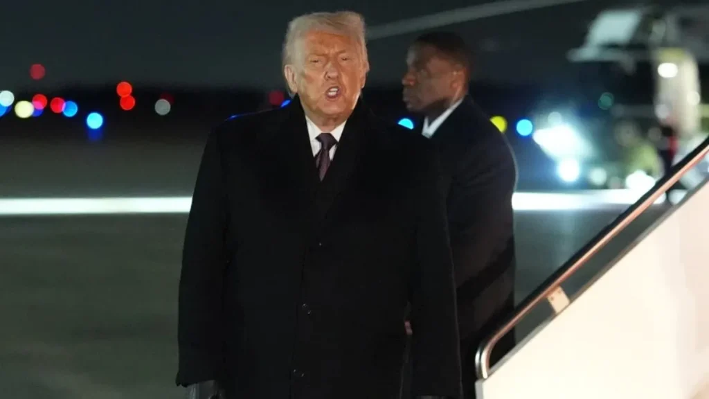 trump-j-1777002177