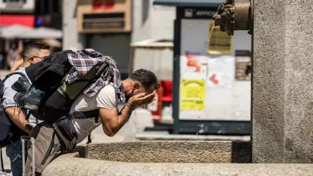 Europe-Heat-Wave-Alert-1782534098760_v