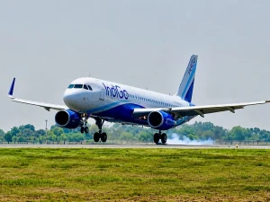 Indigo_flight_at_noida_airport_1