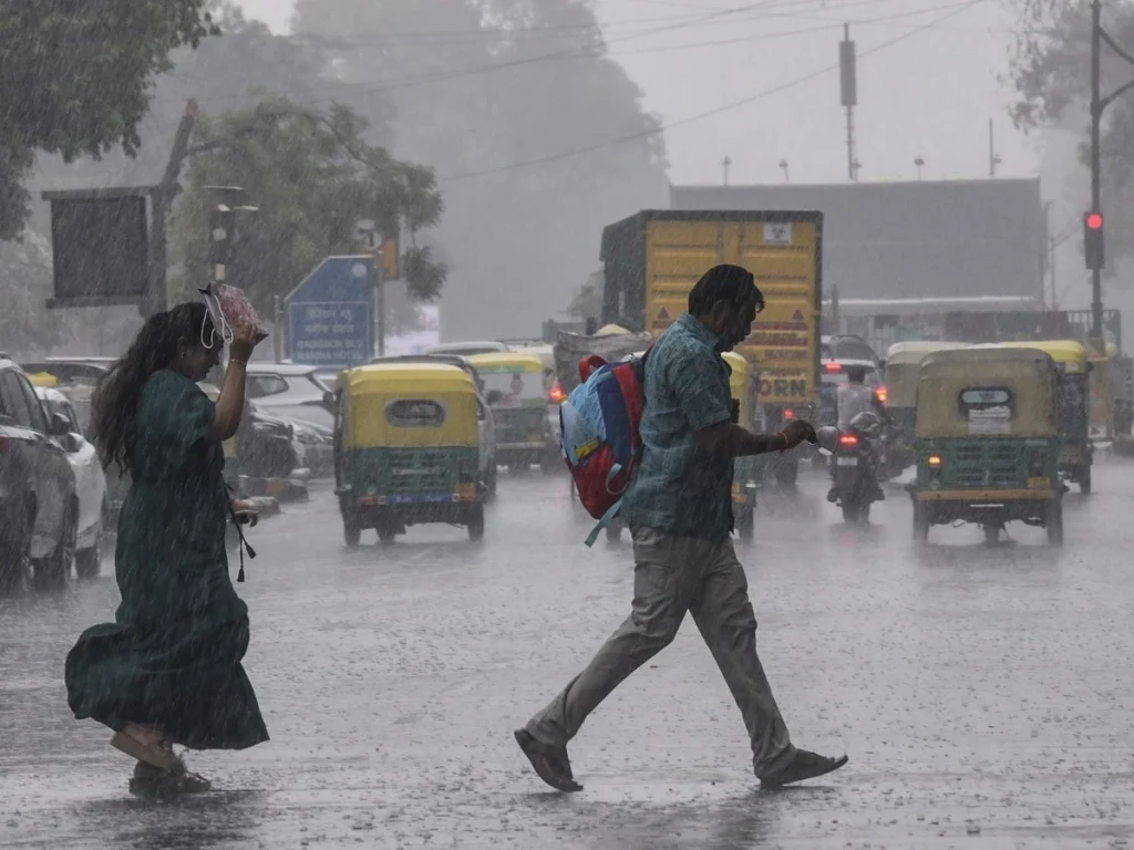 heavy_rain_in_delhi__ani_photo_1