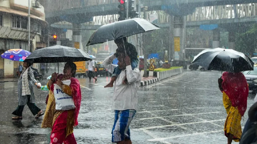 mumbai-rain-1782263916 (1)