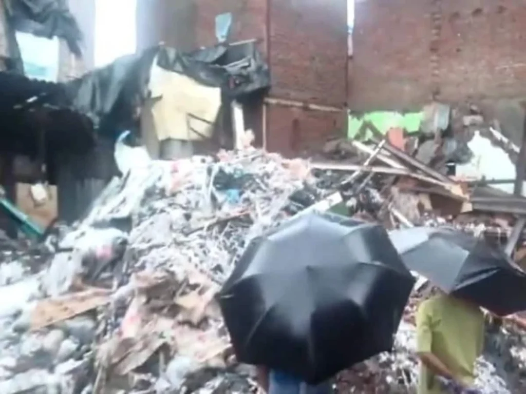 building_collapsed_in_Mumbai_178