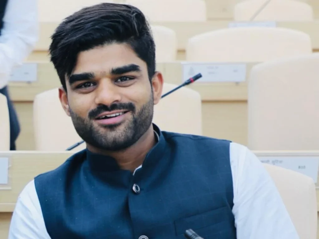 IAS_Moin_Ahamd_Mansoori_Upsc_Suc