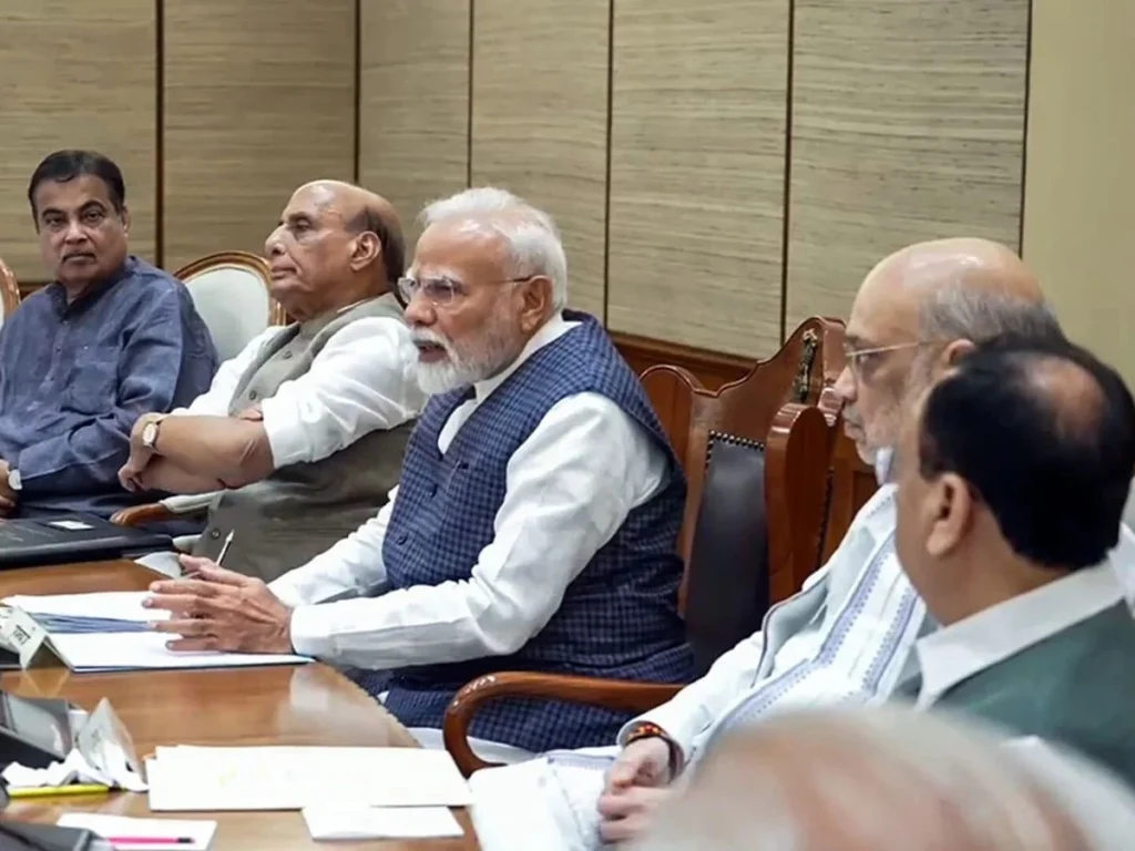 Modi_Cabinet_ferbadal_1789701150