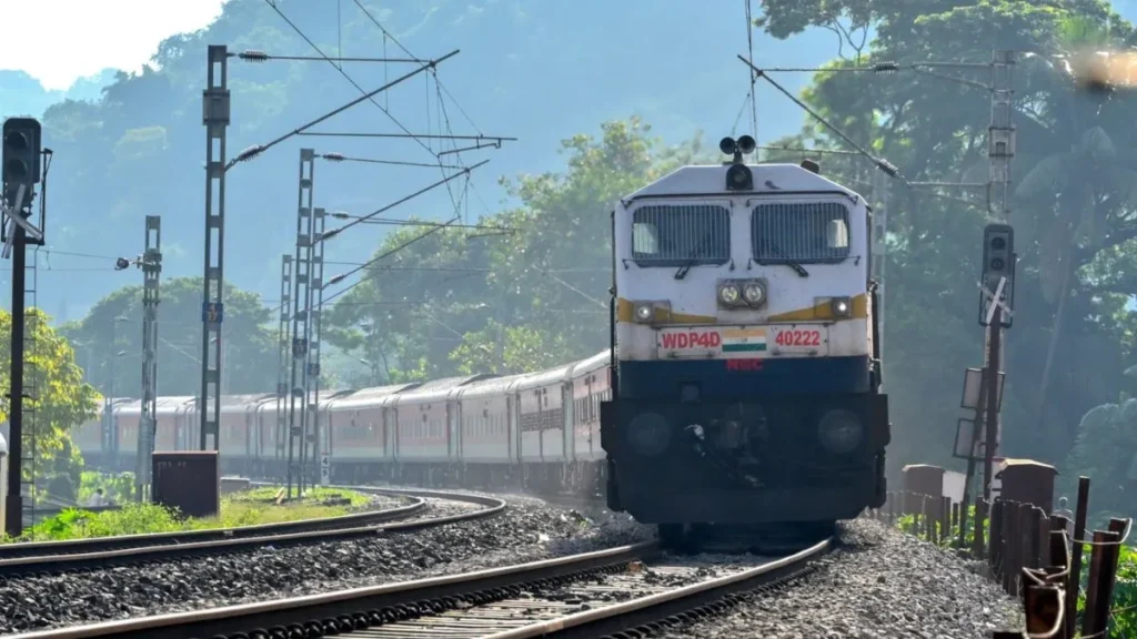 train-nfr-6-1790131813