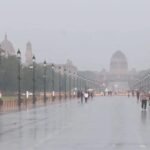 साइक्लोन ‘अर्नब’ का असर: दिल्ली-NCR में झमाझम बारिश से बढ़ी ठंड, तापमान में 6 डिग्री से ज्यादा गिरावट