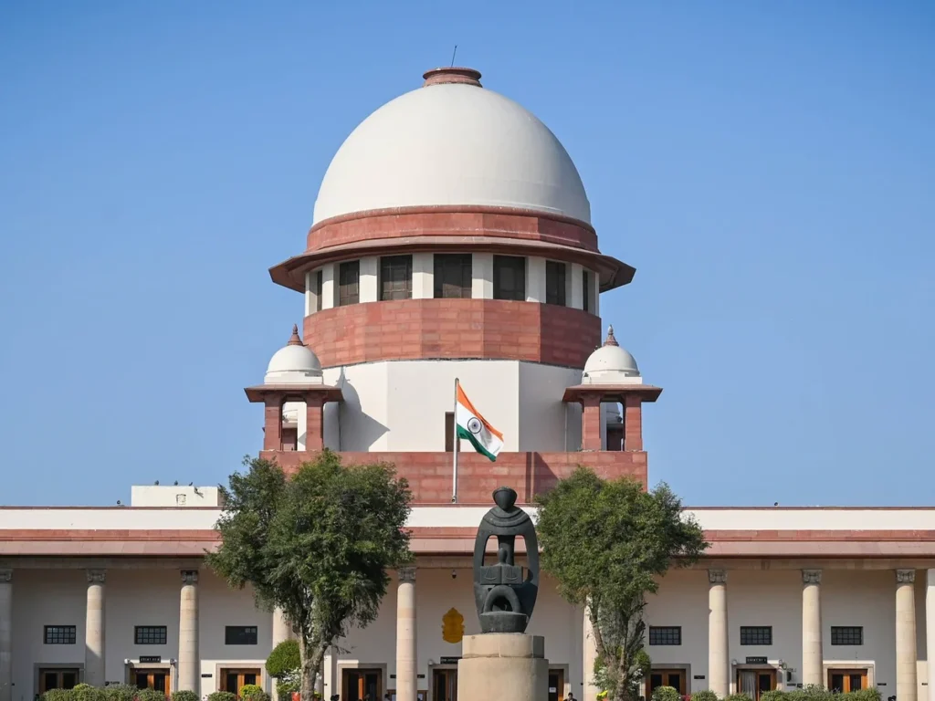 supreme_court_news_1748580700780_1791869016139_rKar_dfd384ed-b0b6-48d2-9f36-df7fd1509328_nXOM